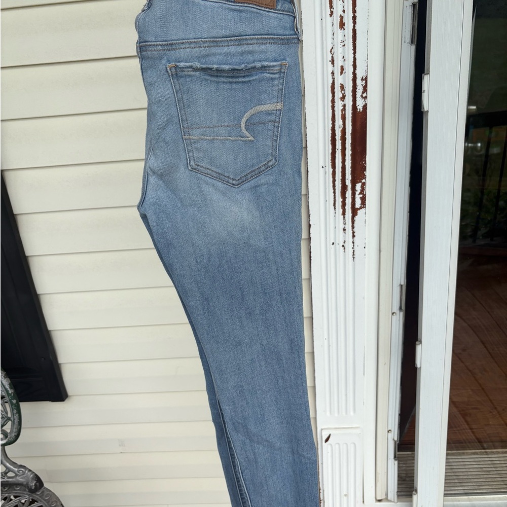 American Eagle Outfitters Light Blue Super Stretch Jeans